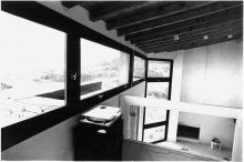 Construction du domicile de l'architecte Gordes 1978 vue sur le village 
